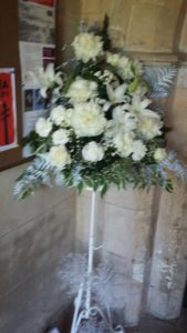 White and Icy flower arrangement representing the North Pole